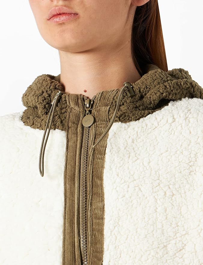 Two-Tone Sherpa Fleece Zip-Up Hoodie with Quilted Pockets – Women’s Casual Outerwear